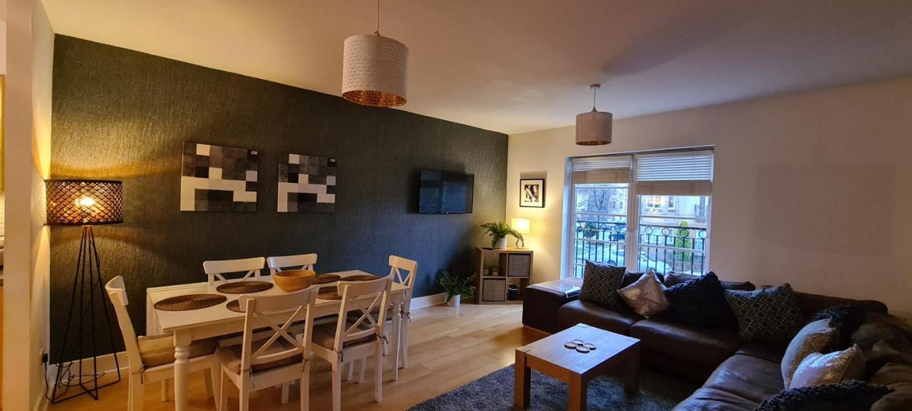 Pass The Keys Spacious 3Beds Flat Near City Centre - Free Parking Edinburgh Exterior photo